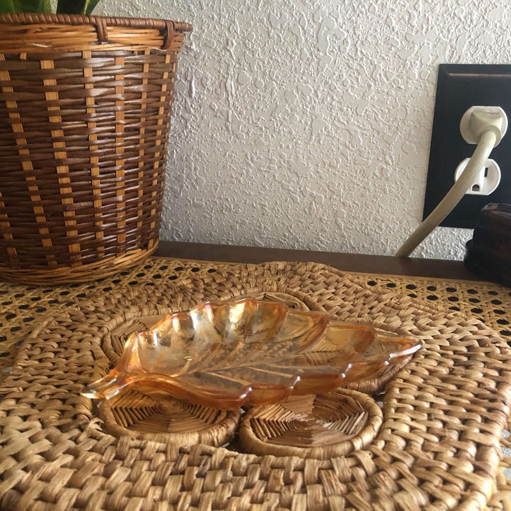 Vintage Marigold Orange Carnival Glass Leaf Shape Trinket Dish Circa 60s--50s - Picture 2 of 10